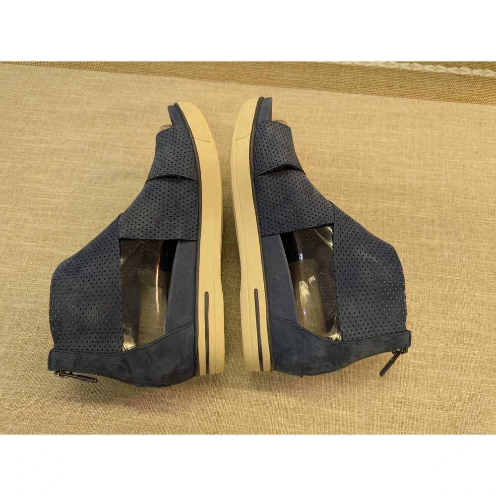 EILEEN FISHER 7 Sport Sandal In Blue Perforated Suede